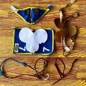 🚨ON HOLD - Vintage Breyer BLue and Yellow Racing Tack Set - GUC